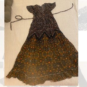 Patrons of Peace dress size Large 10/12